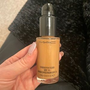 MAC studio fix NC 45.5